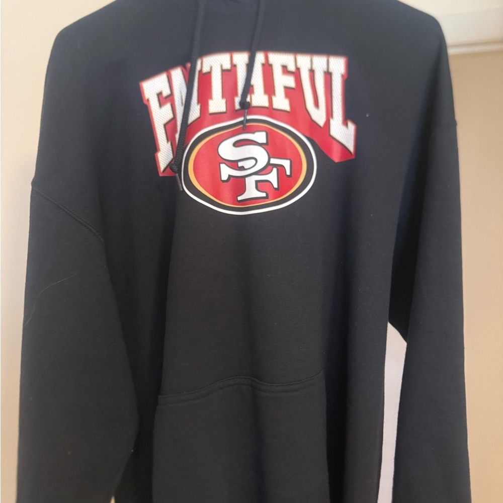 Fruit of the Loom Black Faithful Hoodie